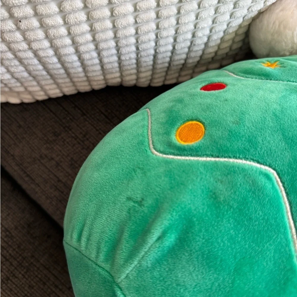 Squishmallows Carol, the Christmas tree